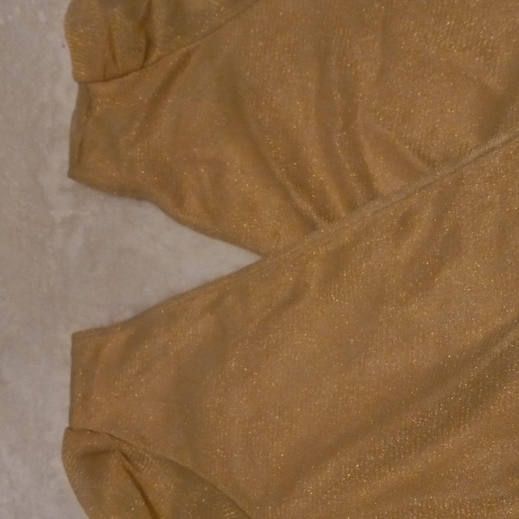 Torrid Gold Glitter Surplice Top 3X - Picture 4 of 10